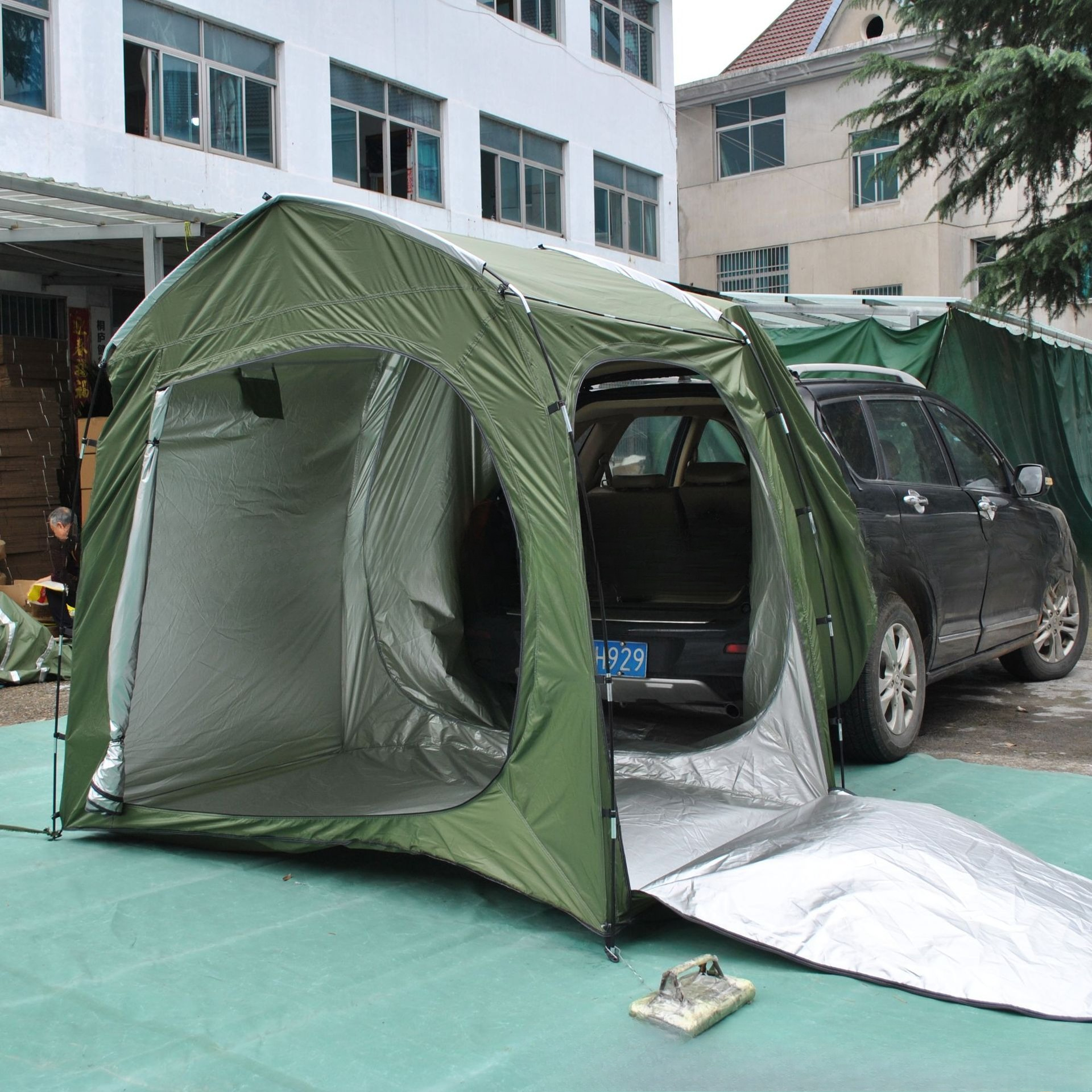 Tentes arrière complètes facil - Emergency Mylar Tent avis et prix